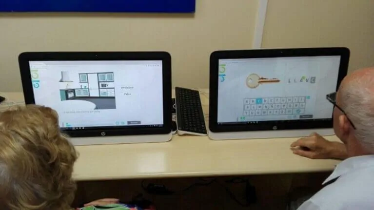 Working with multiple users in a NeuronUP session