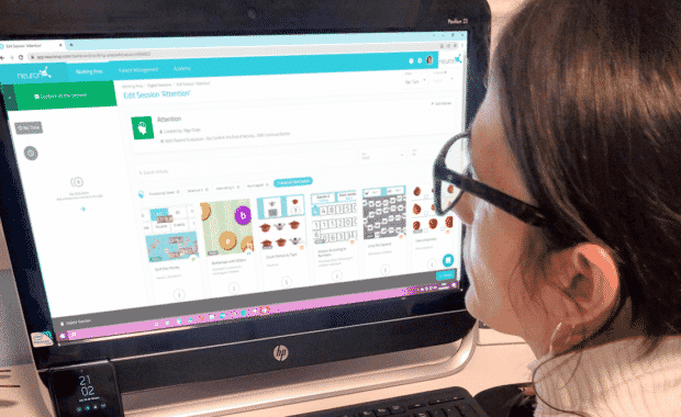 UNIR uses NeuronUP for hands-on remote learning in clinical neuropsychology. Olga Oceja practicing with NeuronUP during an online class of the Master in Clinical Neuropsychology at UNIR.