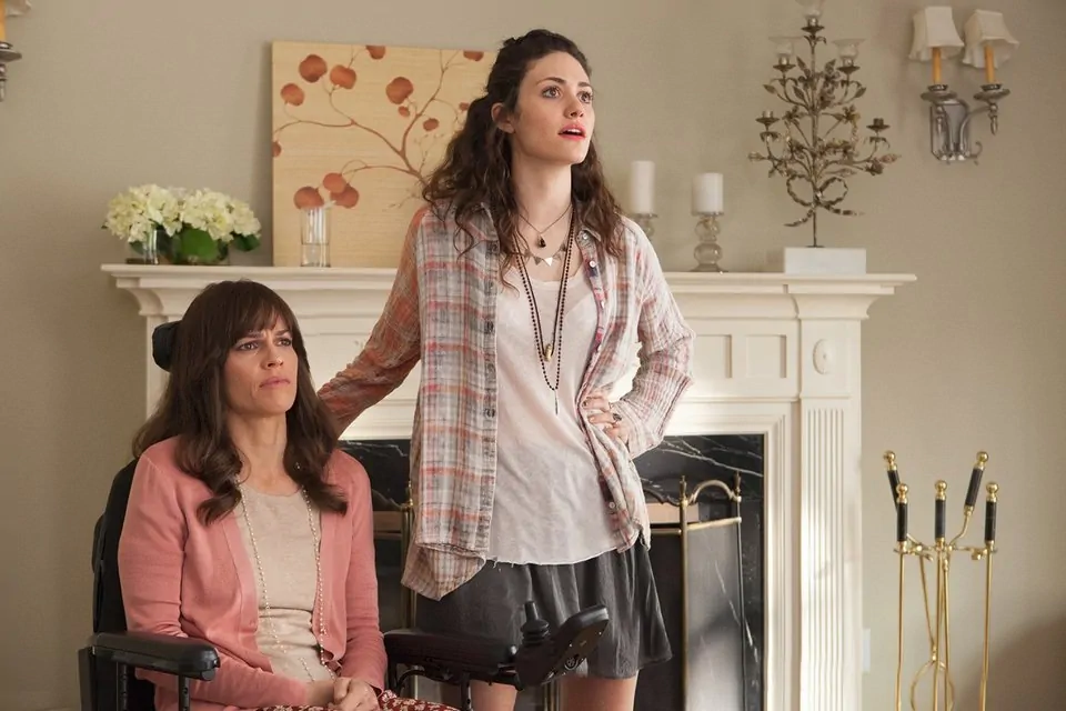 neurodegenerative diseases in the film "Never Leave Me Alone"