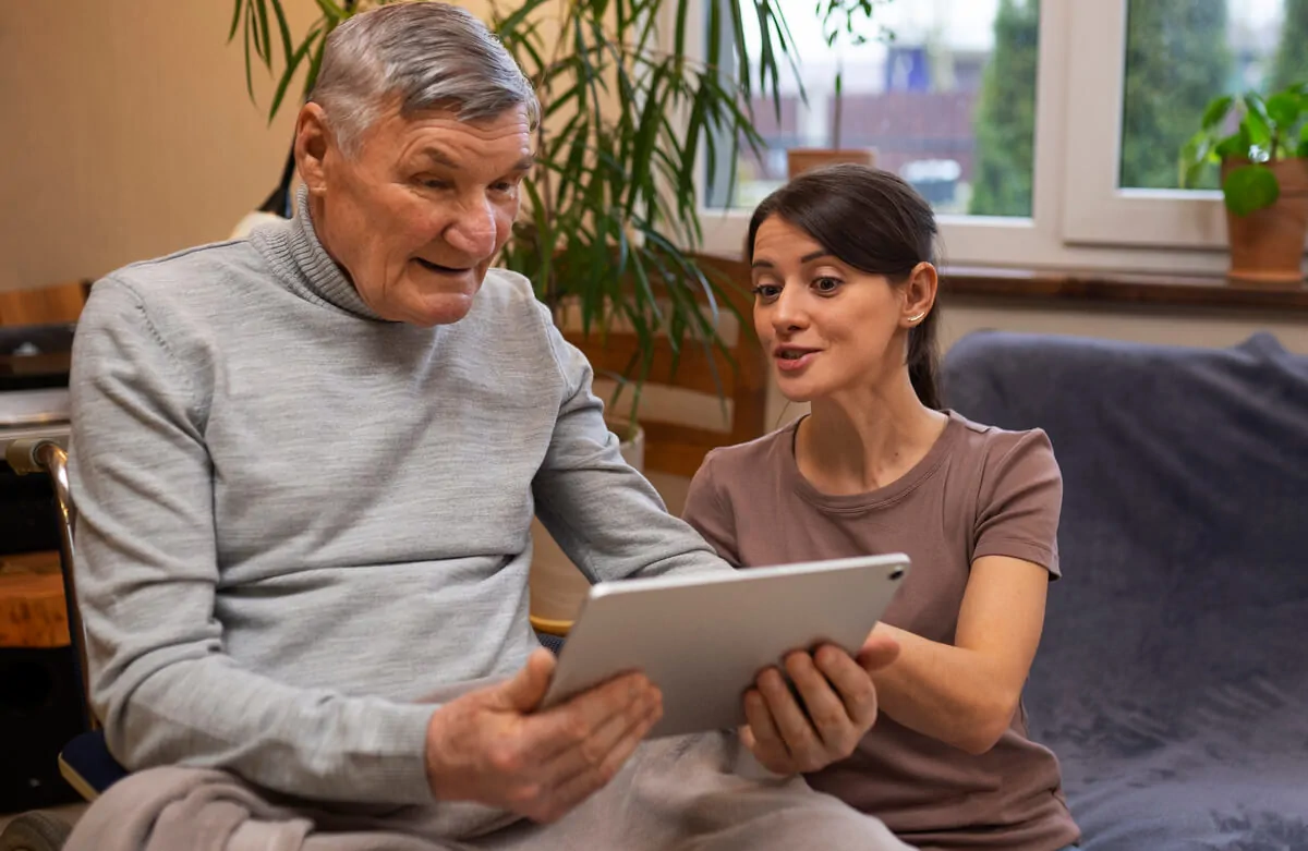 How to Help a Person with Aphasia   Care for People with Aphasia