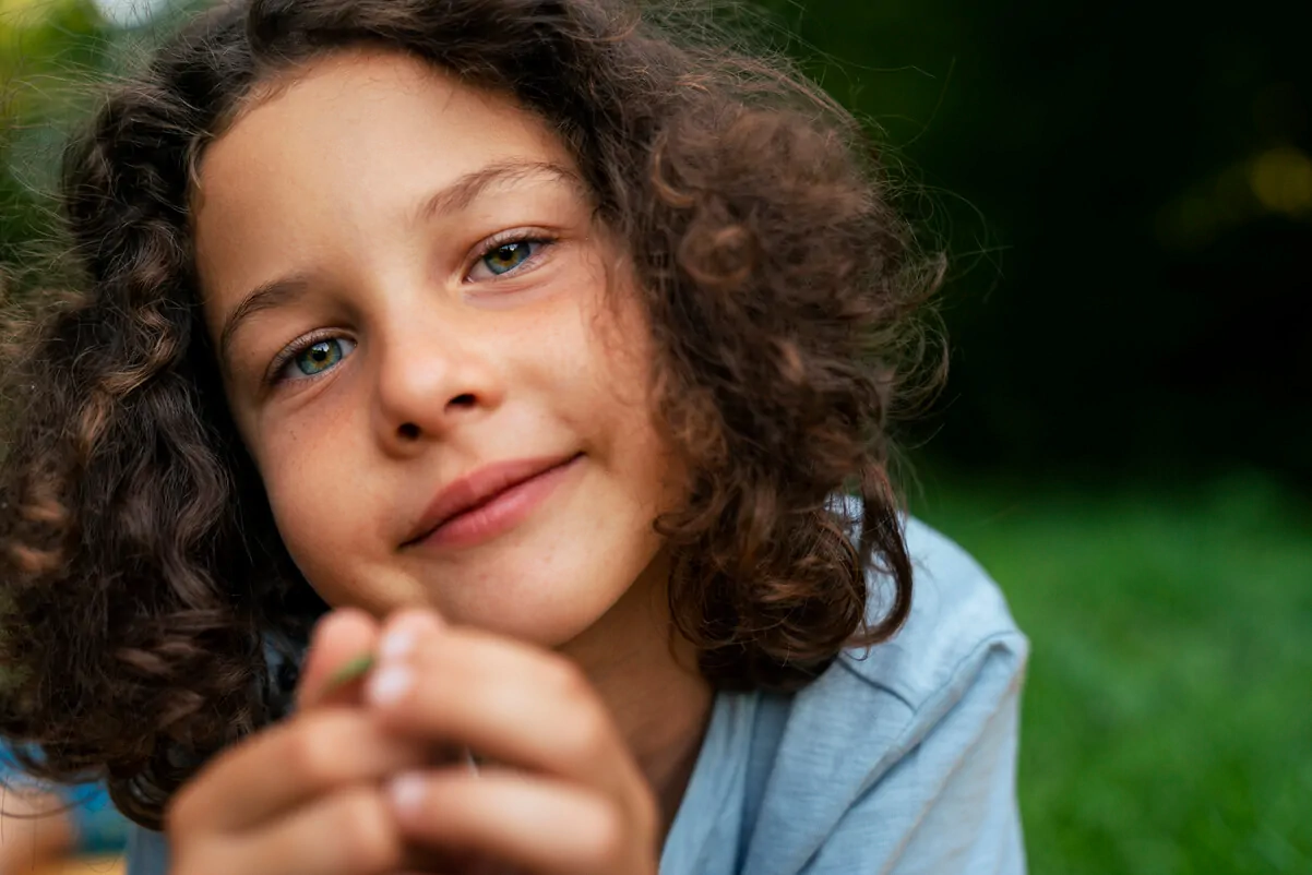 The invisibility of autism in girls, adolescents and women Raquel Hernández Author NeuronUP