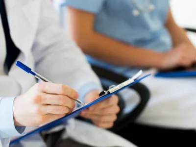 Hospital neuropsychological assessment: cognitive impact of hospitalization and clinical recommendations. Guide to hospital neuropsychological assessment.