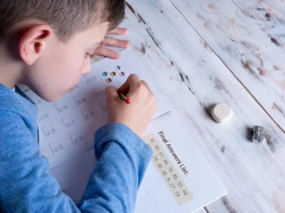 Clinical approach to dyscalculia in children and adolescents: guide to neuropsychological assessment and intervention