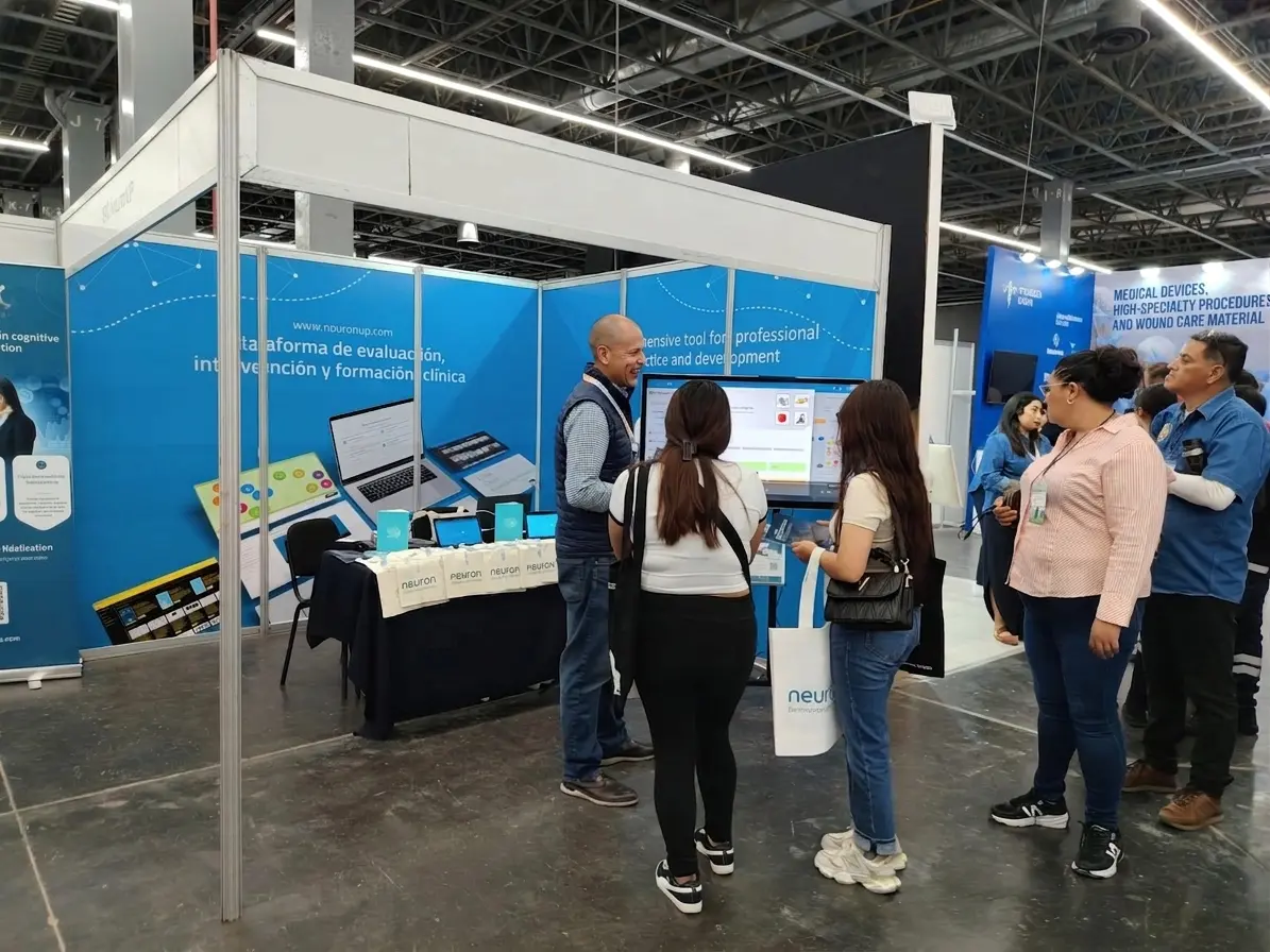 NeuronUP team showcasing cognitive assessment and rehabilitation solutions at Medical Expo Guadalajara